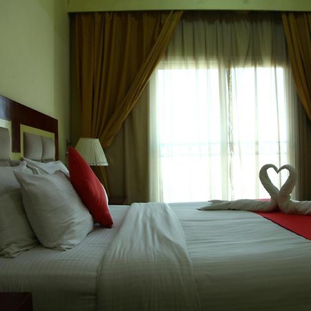 Ruwi Hotel Apartments, Sharjah Esterno foto