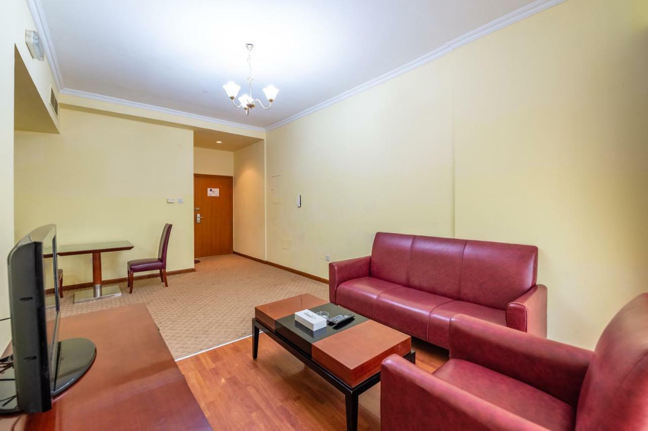 Ruwi Hotel Apartments, Sharjah Esterno foto
